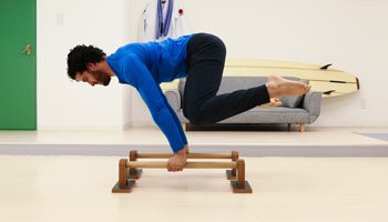 Perfecting a Bodyweight Planche Progression on Parallettes